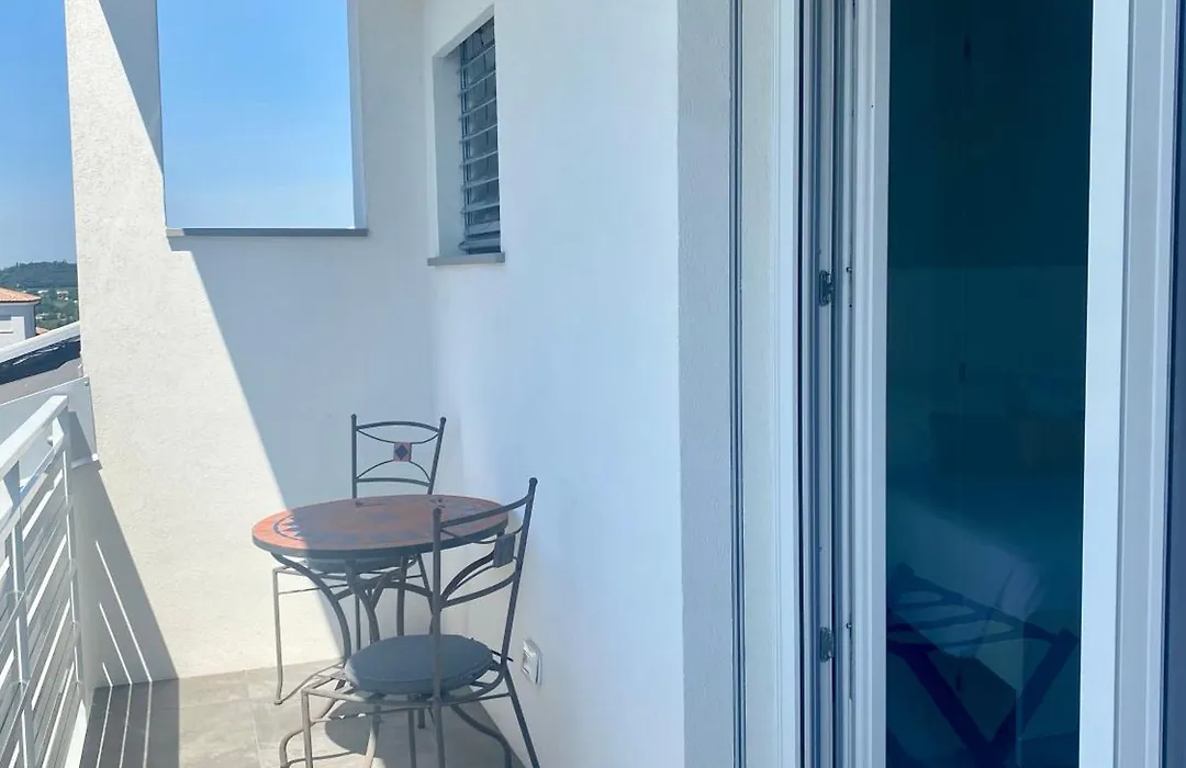 Villa Carlotta-1